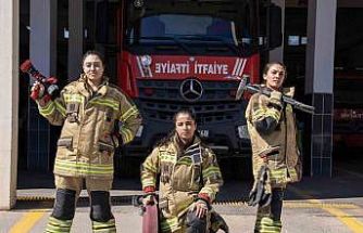 Diyarbakır itfaiyesinde kadınlar tabuları yıkıyor