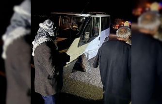 Diyarbakır’da minibüs ile otomobil çarpıştı: 1 yaralı