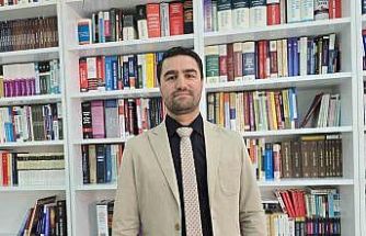 Doç. Dr. Mustafa Özalp: "ABD, Orta Doğu bataklığında duvara tosladı"