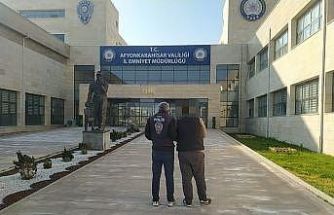 Dolandırıcılık suçundan aranan şahsı polis yakaladı