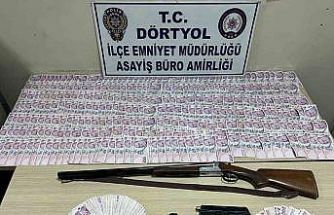 Dörtyol araçtan 100 bin lira para çalan şüpheli yakalandı