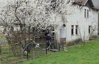 Düzce’de sahur vakti çıkan ev yangınında yaşlı kadın hayatını kaybetti