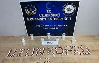 Edirne’de 339 adet uyuşturucu hap ele geçirildi