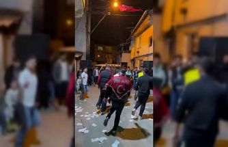 Edirne’de asker uğurlama eğlencesinde renkli görüntüler