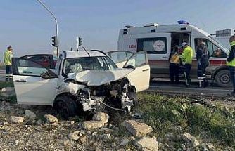 Edirne’de otomobil ile pikap çarpıştı: 3 yaralı