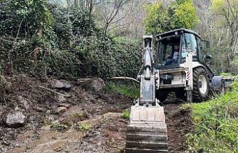 Efeler Belediyesi yol çalışmalarını sürdürüyor