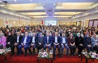 Eğitim-Bir-Sen’li 1000 sendikacı kadın lider, Türkiye buluşmasında bir araya geldi