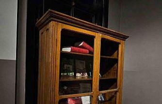 Elazığ’da 96 yıllık ahşap dolap,tarihin izlerini taşıyor