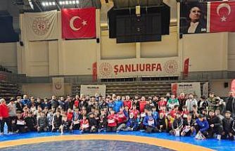 Elazığlı güreşçilerden Türkiye Yarı Finalleri’nde büyük başarı