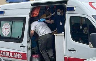 Elektrikli bisikletten düşen sürücü yaralandı