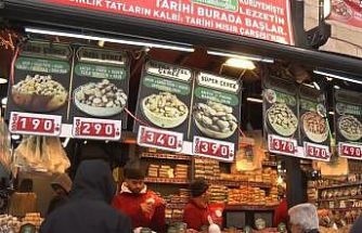 Eminönü’nde bayram alışverişi hareketliliği