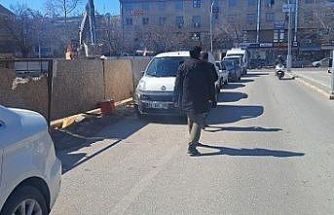 Erzincan’da inşaat çalışmaları yayaları tehlikeye atıyor