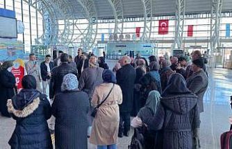 Erzincan’dan umre yolcuları dualarla uğurlandı