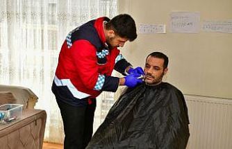 Esenyurt Belediyesi’nden bayram öncesi evde kişisel bakım hizmeti