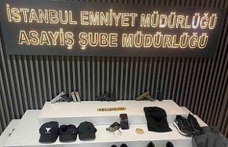 Eyüpsultan’da kuyumcudan milyonlarca liralık altın çalan 8 şüpheli adliyeye sevk edildi