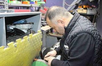 Fileto bıçakları elinde yeniden şekilleniyor