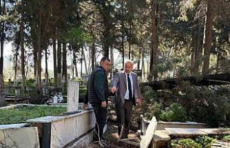 Fırtınadan zarar gören mezarlıklar onarılıyor