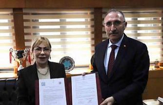 FÜ ile SEZA Çimento arasında protokol