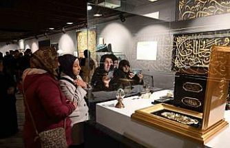 Gaziantep’te Mukaddes Emanetler Sergisi ziyaretçi akınına uğruyor