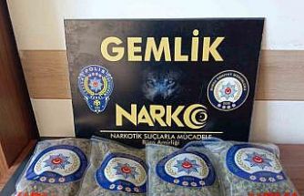 Gemlik’te uyuşturucu tacirlerine operasyon