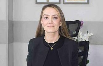 Genel Cerrahi Uzmanı Doç. Dr. Eren: "Memede ele gelen her kitle mutlaka muayene edilmelidir"