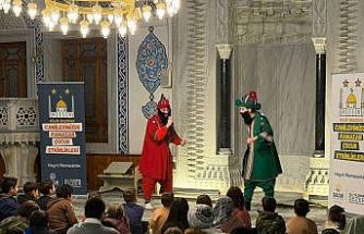 Gölcük’te çocuklar ramazan geleneklerini Karagöz ve Hacivat ile öğreniyor