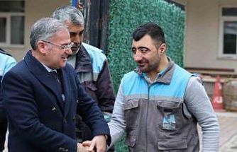 Hacılar Belediyesi personeli mesai başlangıcında bayramlaştı