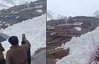 Hakkari’de çığ evleri teğet geçti