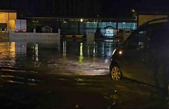 Hasköy’de sağanak ve eriyen kar su baskınlarına neden oldu