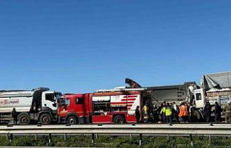 Hatay’da aynı istikametteki kamyonlar çarpıştı: 1 ölü