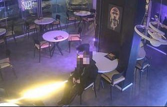 Hırsızlığın böylesi... Hırsızlık için girdiği kafede ısındı, yemek yedi