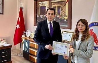 Hisarcık Kaymakamı Atam, proje öğretmenlerini başarılarından dolayı ödüllendirdi