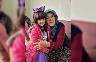 Honazlı gençlerden Yaşlılar Haftasında anlamlı ziyaret