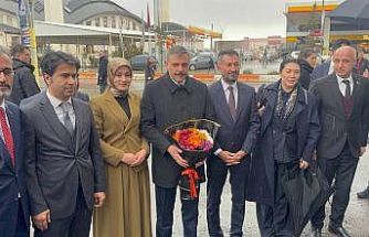 İçişleri Bakanı Çiftçi, AK Parti Ağrı İl Başkanlığını ziyaret etti