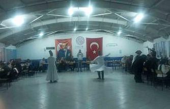 İftar sonrası öğrencilerden semazen gösterisi ve Ramazan manileri