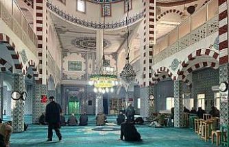 Iğdır’da Caferi camilerinde Hamaney ve hayatını kaybedenler için dualar okundu