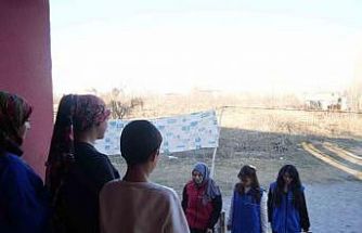 Iğdır’da gönüllüler Ramazan’da yetim ailelerle gönül sofrası kuruyor