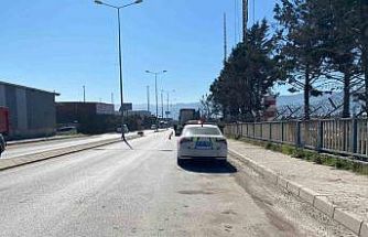 İki tırın arasında feci ölüm