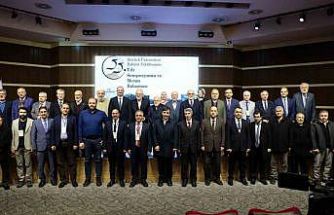 İlahiyat Fakültesinin 55. kuruluş yılı sempozyumu ve mezun buluşması gerçekleştirildi