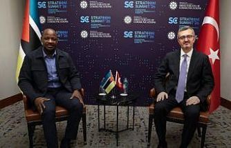 İletişim Başkanı Duran, Mozambik Devlet İdaresi ve Kamu Hizmetleri Bakanı ve Hükûmet Sözcüsü Impissa ile görüştü