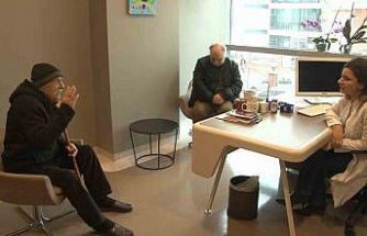 İnme geçiren 91 yaşındaki hastaya başarılı müdahale, uzmanlardan uyarı: "Dakikanın önemi var"
