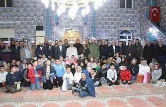 İslamın gülleri çocuklarla anlamlı buluşma