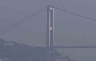 İstanbul’da sis etkisini göstermeye devam ediyor