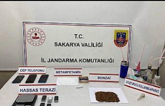 Jandarma uyuşturucuya geçit vermiyor: 3 tutuklama