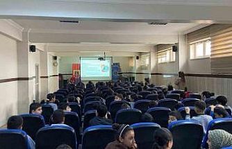 Jandarmadan öğrencilere siber güvenlik eğitimi