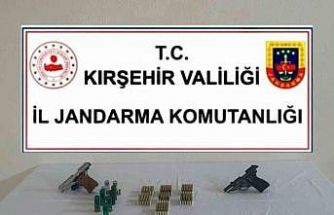 Jandarmadan ruhsatsız silah operasyonu