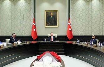 Kabine Toplantısı, Cumhurbaşkanı Recep Tayyip Erdoğan’ın başkanlığında Beştepe’de başladı.