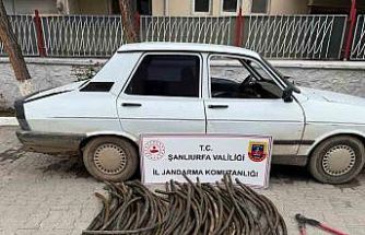 Kablo hırsızı suçüstü yakalandı