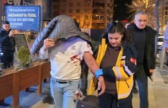 Kafedeki tartışma bıçaklı kavgaya dönüştü: 1 yaralı