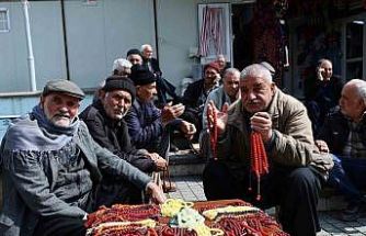 Kahramanmaraş’ta Ulu Cami Meydanı’nın müdavimleri